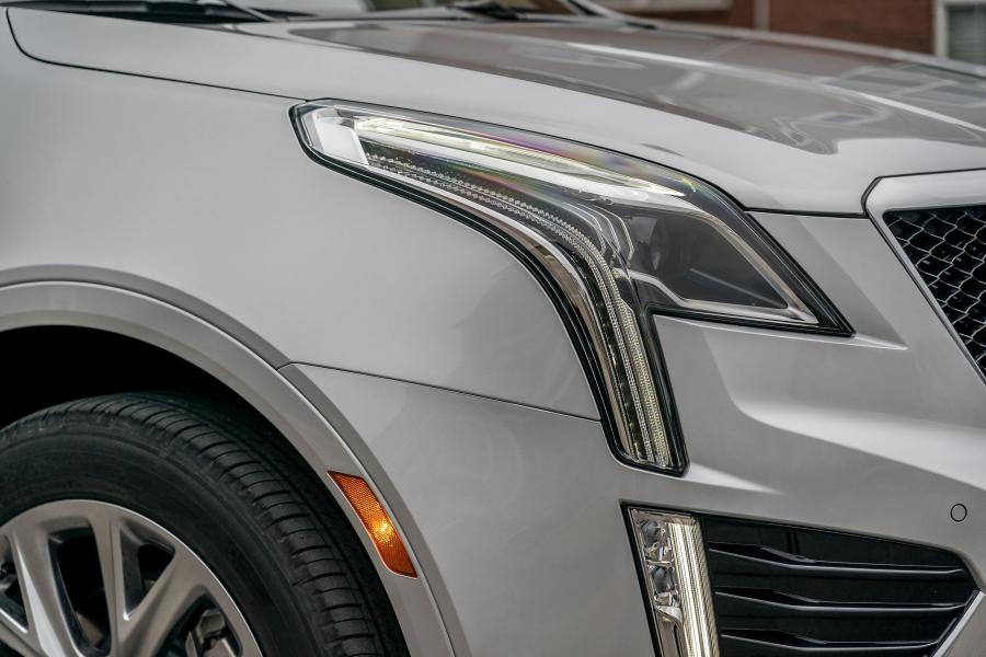 Детали экстерьера Cadillac XT5 Sport 2019 года  (NA) (фото 30 из 42)
